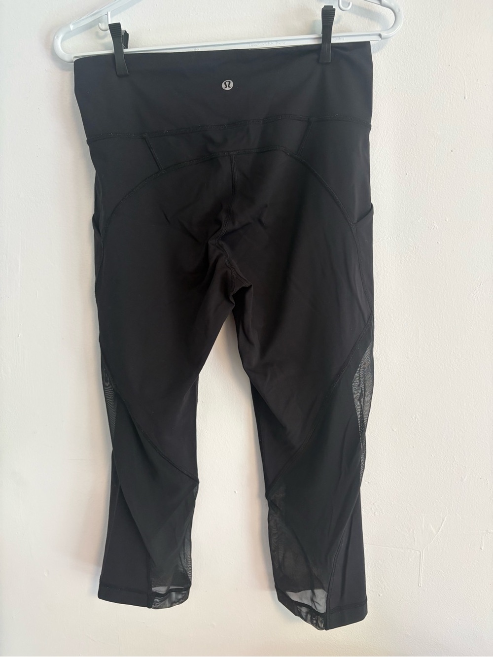 lululemon athletica Black Mesh-Panel Crop Joggers